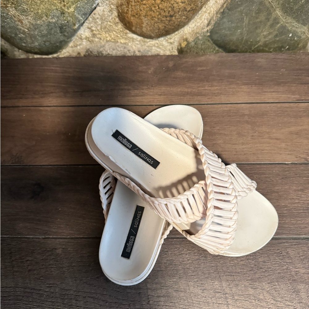 Melissa sandals size 8